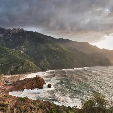 Apart-hotel Hôtel&résidence Le Subrini 3*