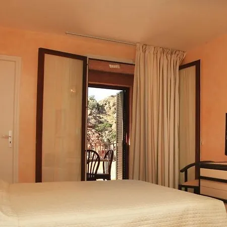 Apart-hotel Hôtel&résidence Le Subrini 3*