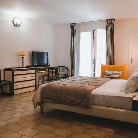 Aparthotel Hotel & Residence Le Subrini 3*