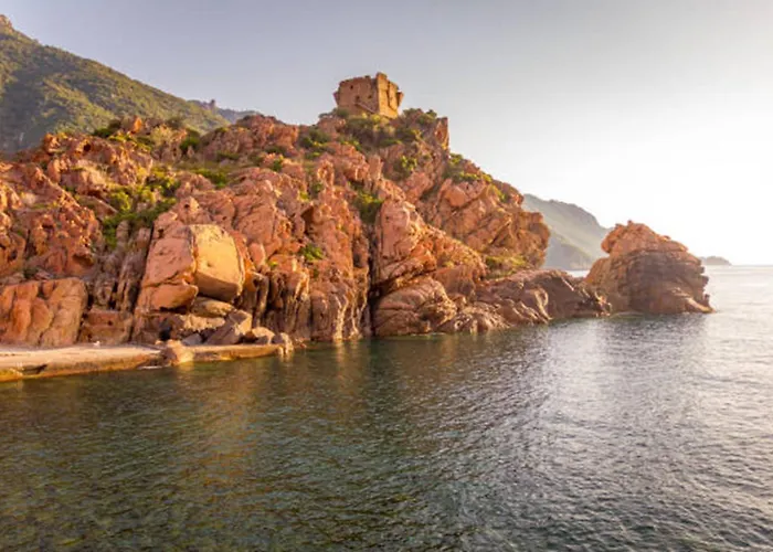 Hotel apartamentowy & Le Subrini 3*